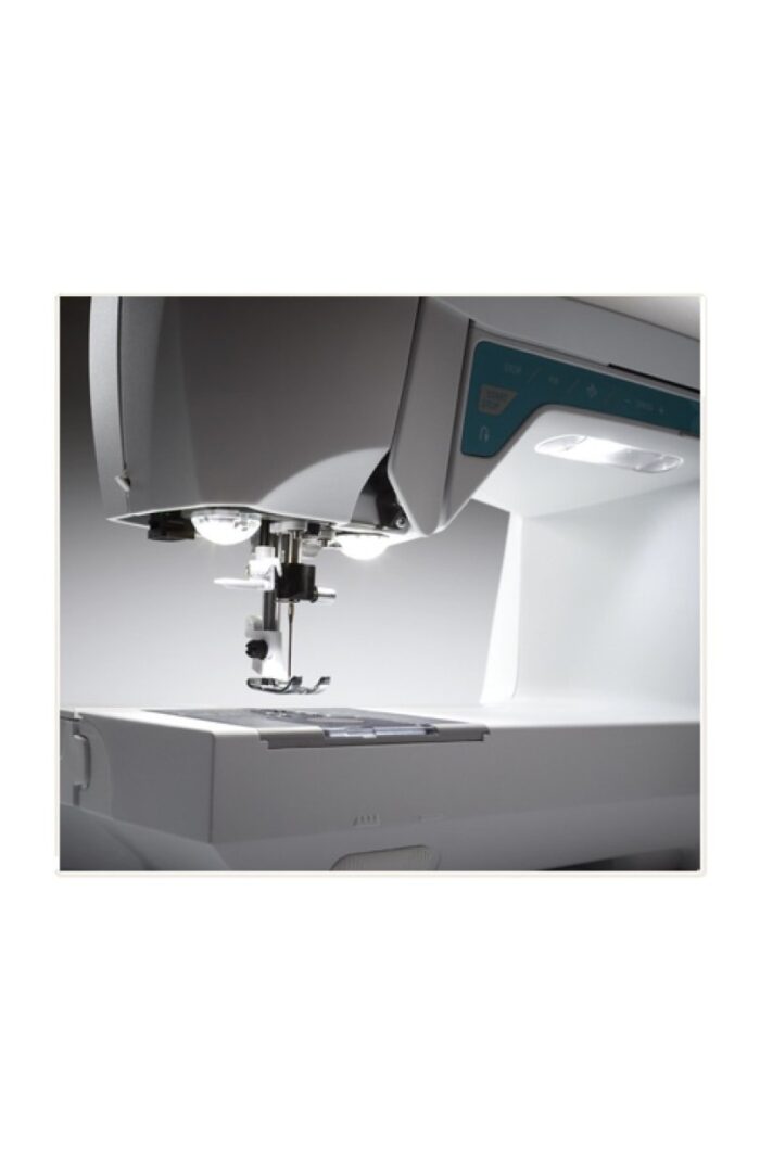 Macchina per cucire husqvarna viking opal 670