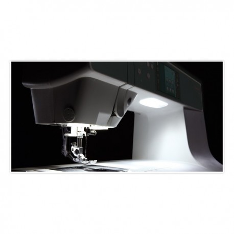 Macchina per cucire pfaff creative 3. 0