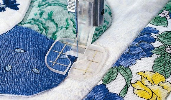 Piedino per cucire a mano libera