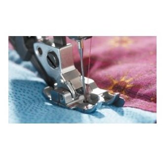Piedino per quilt 6mm con guida a destra con sistema IDT - 820924096