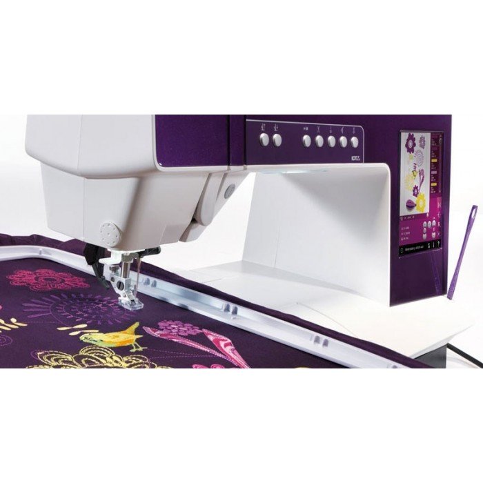 Macchina per cucire e ricamare pfaff creative 4. 5 con telaio 260 x 200 mm - immagine 3