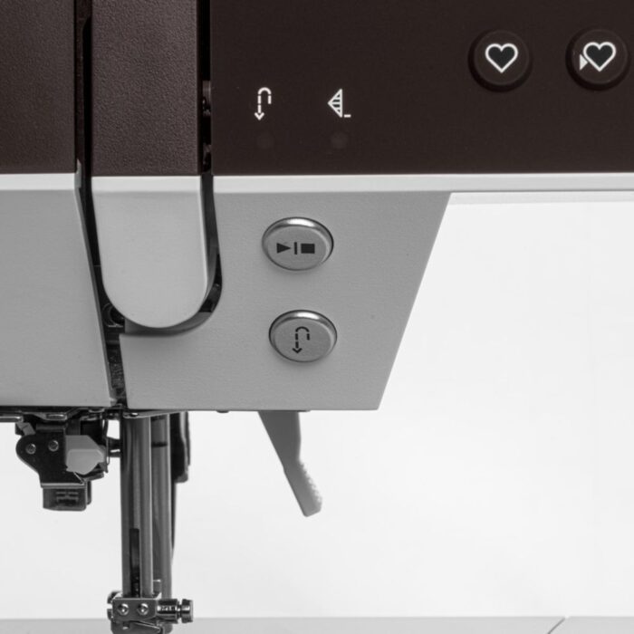 Macchina per cucire e ricamare pfaff creative ambition 640 - immagine 3