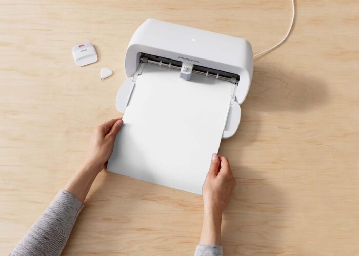 Cricut smart vinyl vinile permanente bianco 24,1cmx91,4cm - immagine 2