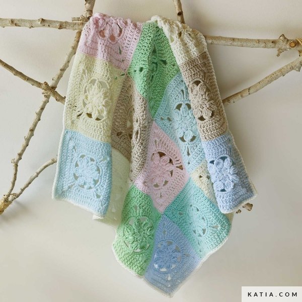 Bunny blanket: 16 gomitoli e peluche + kal bunny in wonderland - immagine 3