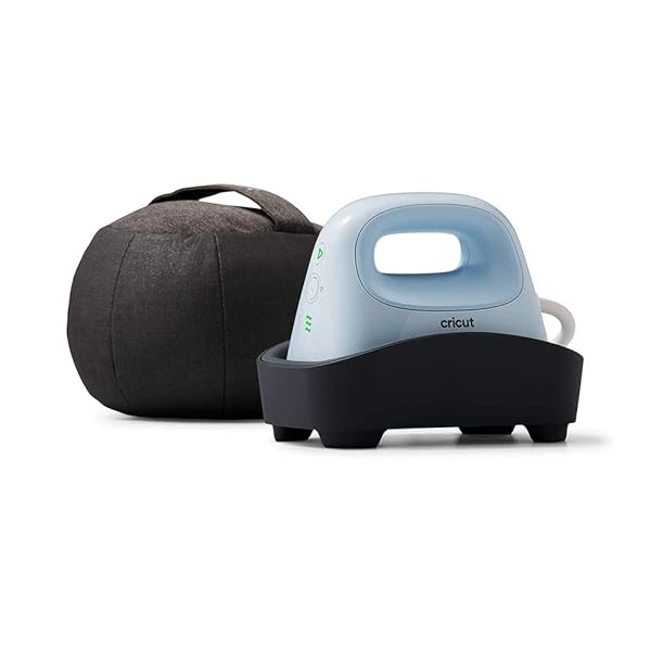 Cricut Hat Press Piastra termica curva da 12,7 x 7,6 cm Termopressa per cappelli Compatibile con termovinile (HTV), Infusible Ink e sublimazione Raggiunge una temperatura massima di 205 °C